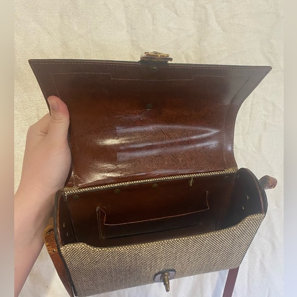 Vintage leather purse with buckle clasp - Picture 6 of 6